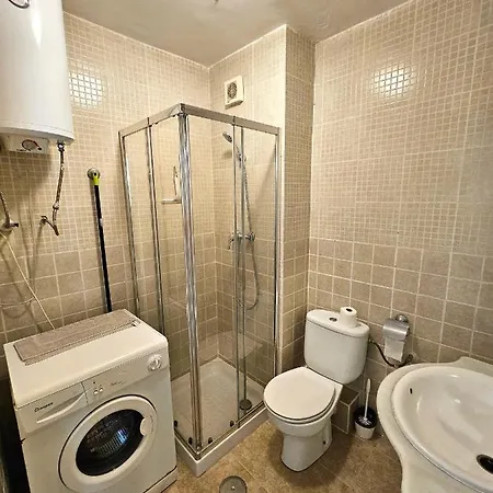 Estudio Acogedor Y Tranquilo En Zona Estupenda 푸엔히롤라